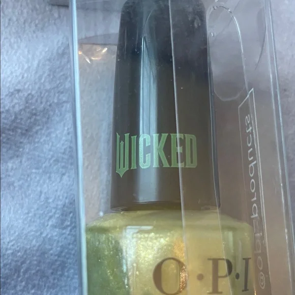 OPI Wicked Nail Polish Collection - Bold Shades - Picture 4 of 9